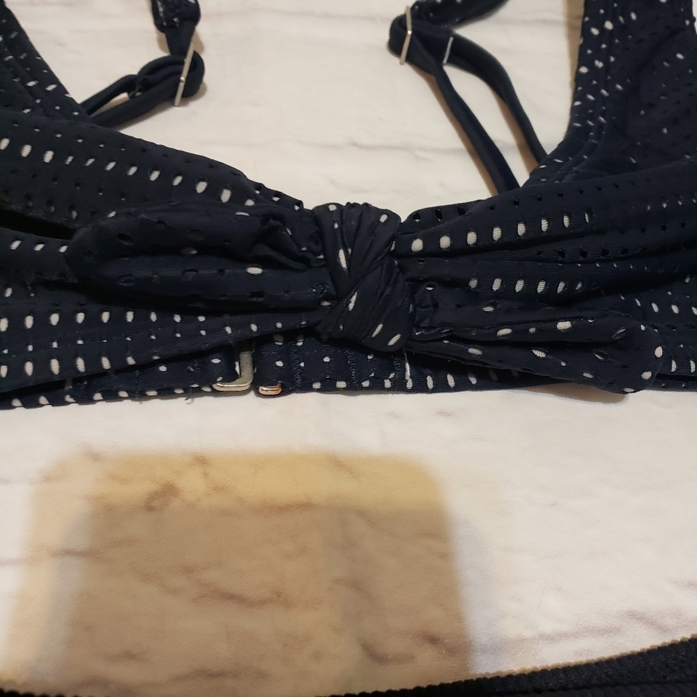 Abercrombie & Fitch Navy Bikini with White Cut Out - Picture 4 of 6